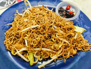 Fried kolo mee at Vegetarian Ah Gui - 啊貴素食 in Kuching