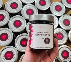 Čokoladno lešnikov namaz at Malinca in Velenje