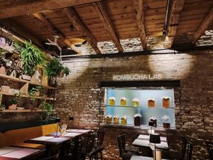  at Pickles in Venice