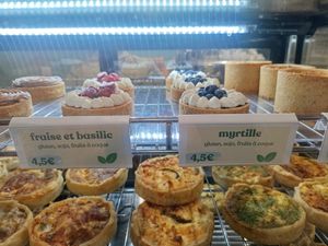 Tartes aux fruits vegan, 4.50€ at Tartatata Café in Saint-etienne