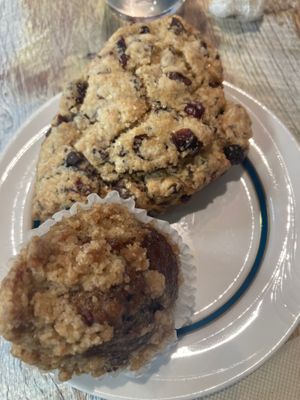 Sconi Mitchell vegan scone and Banana vegan muffin  at Cocoa Legato in Seattle
