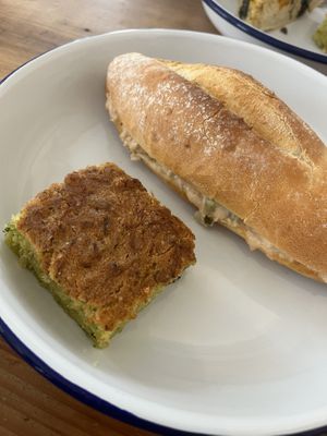 Thunfisch Sandwich   at Counter in Amsterdam