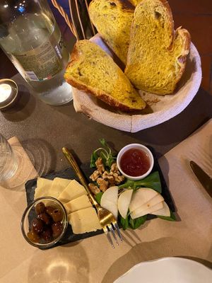 Formaggi vegani at Naturerberia in Sesto San Giovanni