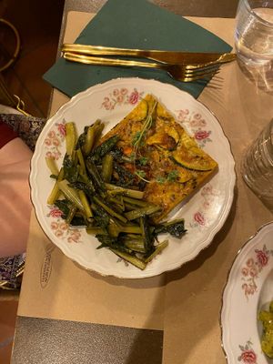 Farifrittata con zucchine e cicoria at Naturerberia in Sesto San Giovanni