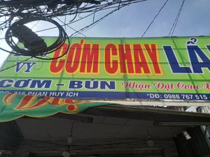 Main sign outside at Diệu Vy 10k in Ho Chi Minh City