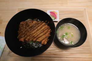 Katsu bowl at JoGeSaYu in Hiroshima