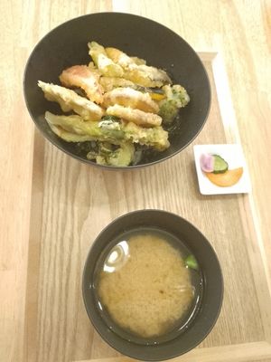 Tempura vegetables at JoGeSaYu in Hiroshima