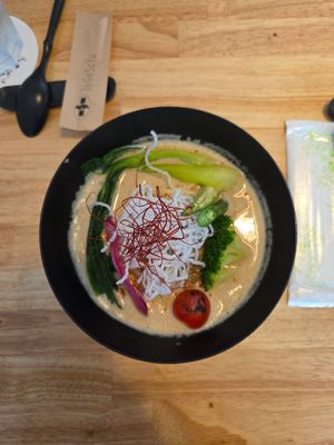 spicy dan dan noodles at JoGeSaYu in Hiroshima