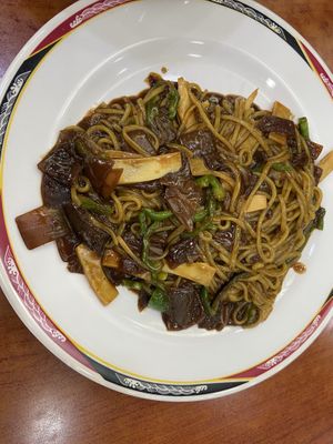 The regular jjajangmyeon has lots of onions, while the jaengban jjajang comes with a mix of various vegetables.  at Taewon - 태원 in Daejeon