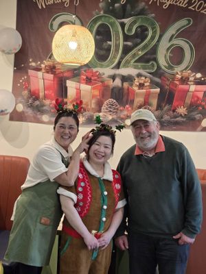 Happy Holidays at Veggie Life in Kirkland