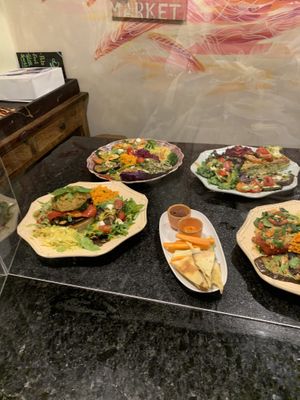 Evening visual menu  at House of Wonders in Cascais