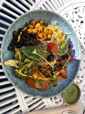 Protein Bowl  at House of Wonders in Cascais