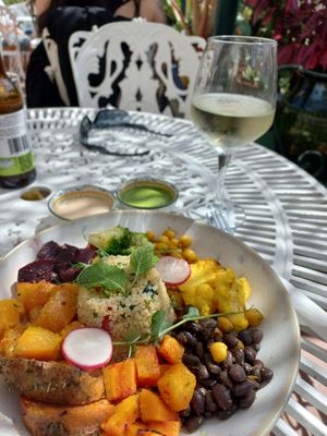  at House of Wonders in Cascais