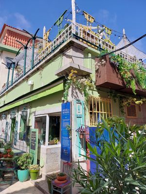  at House of Wonders in Cascais