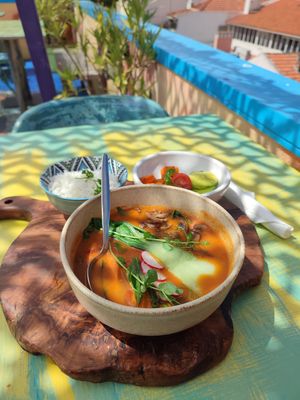 Thai bowl at House of Wonders in Cascais