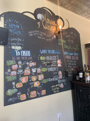 So many options 😁 at House of Wonders in Cascais