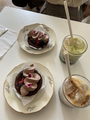 Nordic mudcakes, iced latte, iced matcha lattee  at Vegalicious Pastry in Helsinki