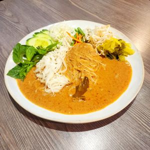 Kha nom jeen Namya at YOD in Haymarket