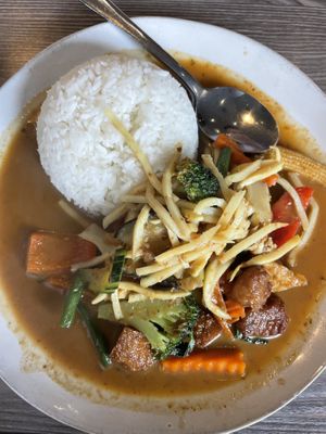 Red curry lunch recommended   at YOD in Haymarket