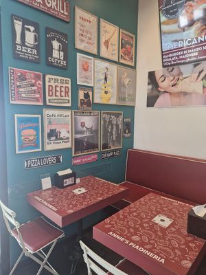 Seating area 1 at Annie's Piadineria Artigianale in Desenzano Del Garda