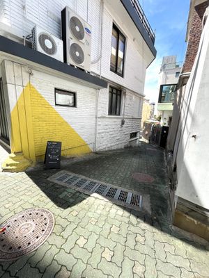  at Sunny House in Seoul