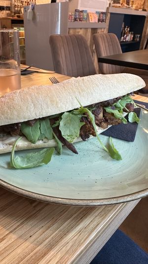 Lyons Mane   at Hume in Liverpool