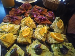 Vegan bread with spread platter to share at Dicke Lilli Gutes Kind in Mainz