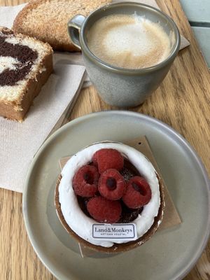 Tarte aux fromboises  at Land & Monkeys - Grands Boulevards in Paris