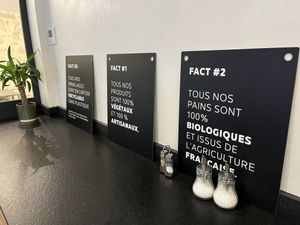 They’re doing amazing stuff at their chains! 😍  at Land & Monkeys - Grands Boulevards in Paris