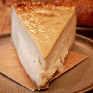 Vanilia flan at Land & Monkeys - Grands Boulevards in Paris