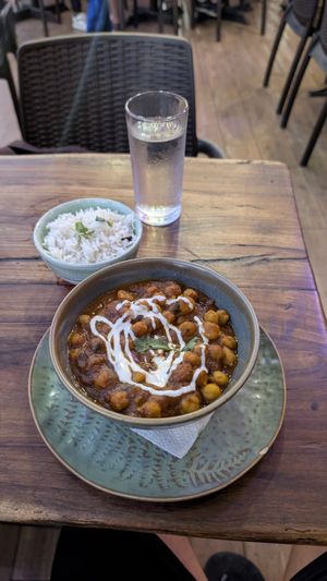Vegan Chena Masala 🍛 at Mas Masala in Playa Del Carmen
