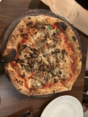  at Pizzeria Del Capitano in Sapporo