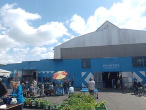 In der linken Halle findet sich Nados Donuts at Nados Donuts in Leipzig