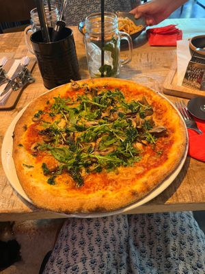 Fungky pizza  at Vegan Pizza Bar  in Utrecht