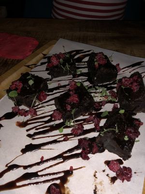 brownie tasting  at Vegan Pizza Bar  in Utrecht