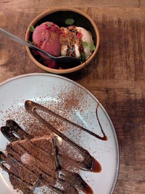  at Vegan Pizza Bar  in Utrecht