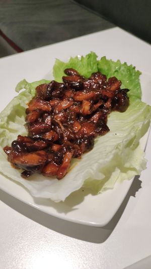 Seta shitake con salsa agridulce at Cafe y Té Pacífico in Salamanca