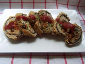 fried sushi roll at Cafe y Té Pacífico in Salamanca