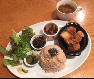 Ohana lunch plate  at From Earth Cafe OHANA in Tokyo