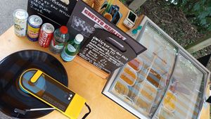 Ice cream and good music at Les Glaces Cool Cool in Dijon