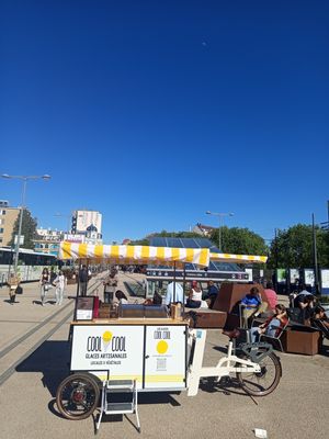  at Les Glaces Cool Cool in Dijon