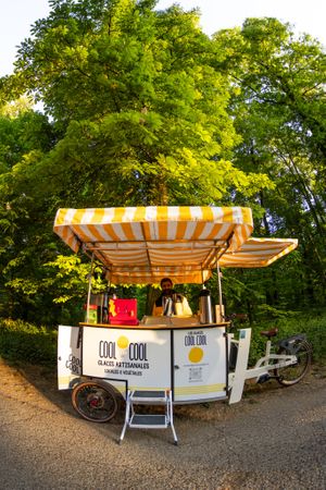  at Les Glaces Cool Cool in Dijon