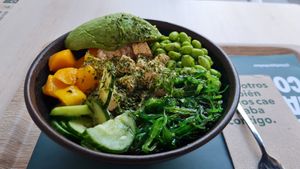 Vegane Veggie Bowl at Tasty Poke Bar - Ruzafa in Valencia