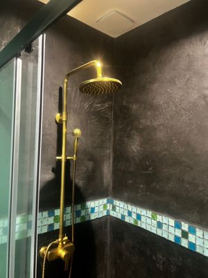 Art déco bath room at Suditi Divine Home in Lacapelle-biron