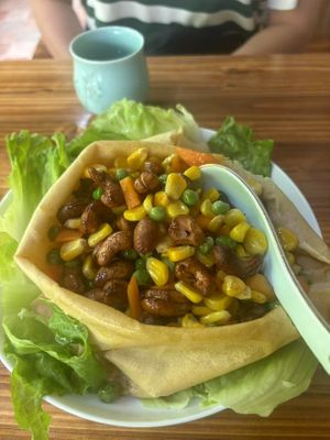  at Chán Cí Chá Wénhuà - 弥陀村素食禅瓷茶文化餐厅 in Jingdezhen