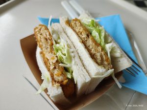 Vish Sando (vegane Variante) at Coffee House – Cat's Eye (Katzenauge) in Kassel