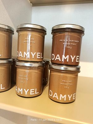  at Damyel - Rue des Rosiers in Paris