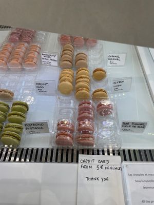  at Damyel - Rue des Rosiers in Paris