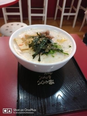 signature porridge at O'Bean in Northeast Singapore