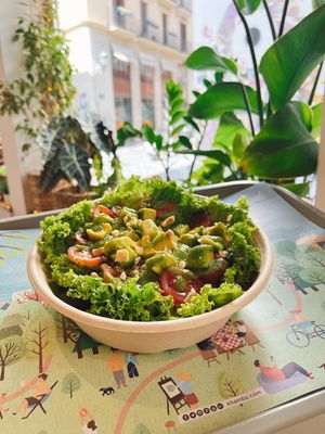 Ensalada at Khambú - Ruzafa in Valencia